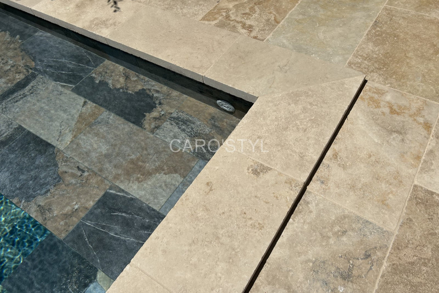 MARGELLE TRAVERTIN BEIGE 5 CM BORD DROIT