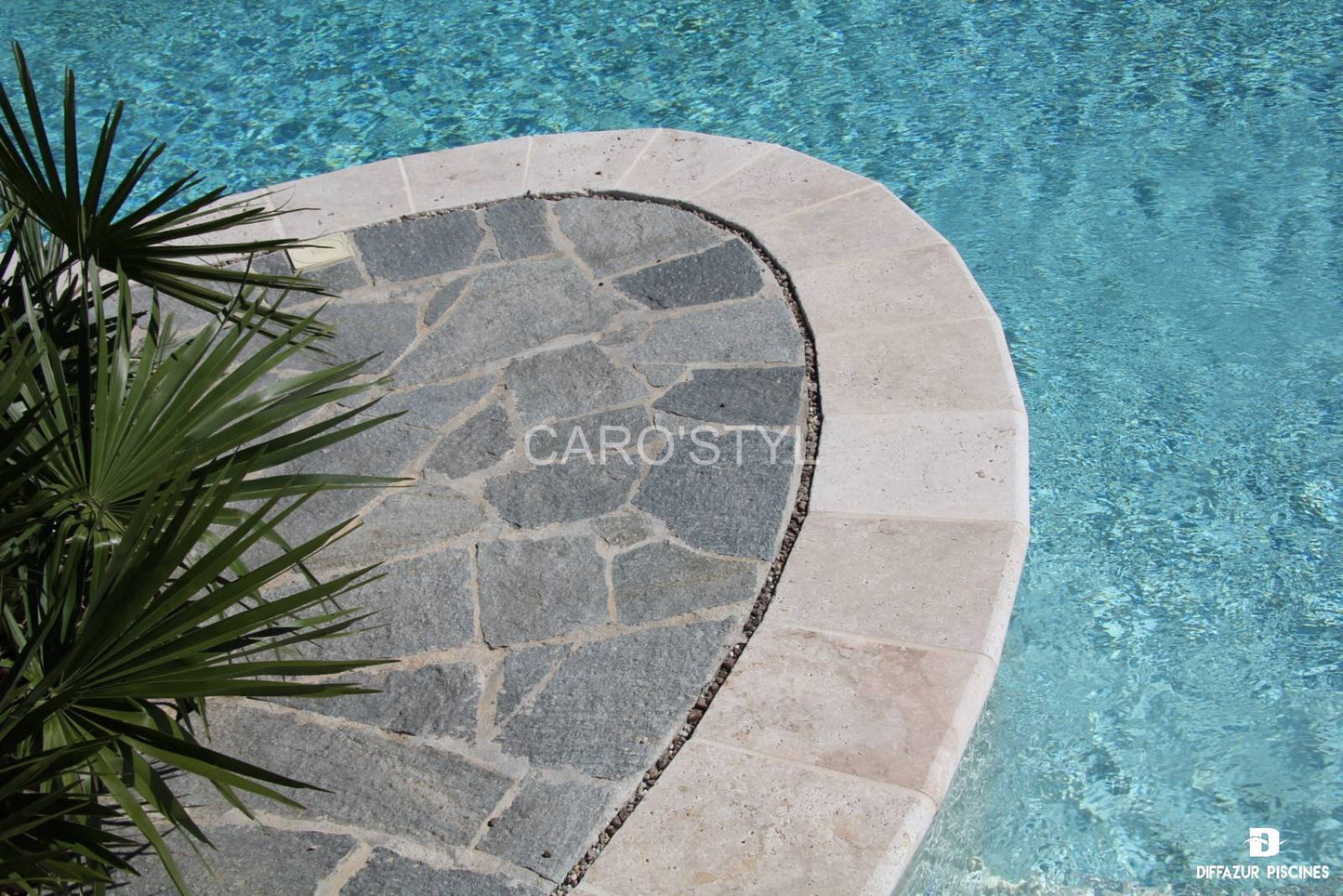 MARGELLE TRAVERTIN BEIGE 5 CM BORD ROND
