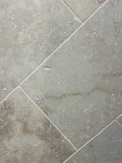 DALLAGE TRAVERTIN BEIGE NUANCÉ