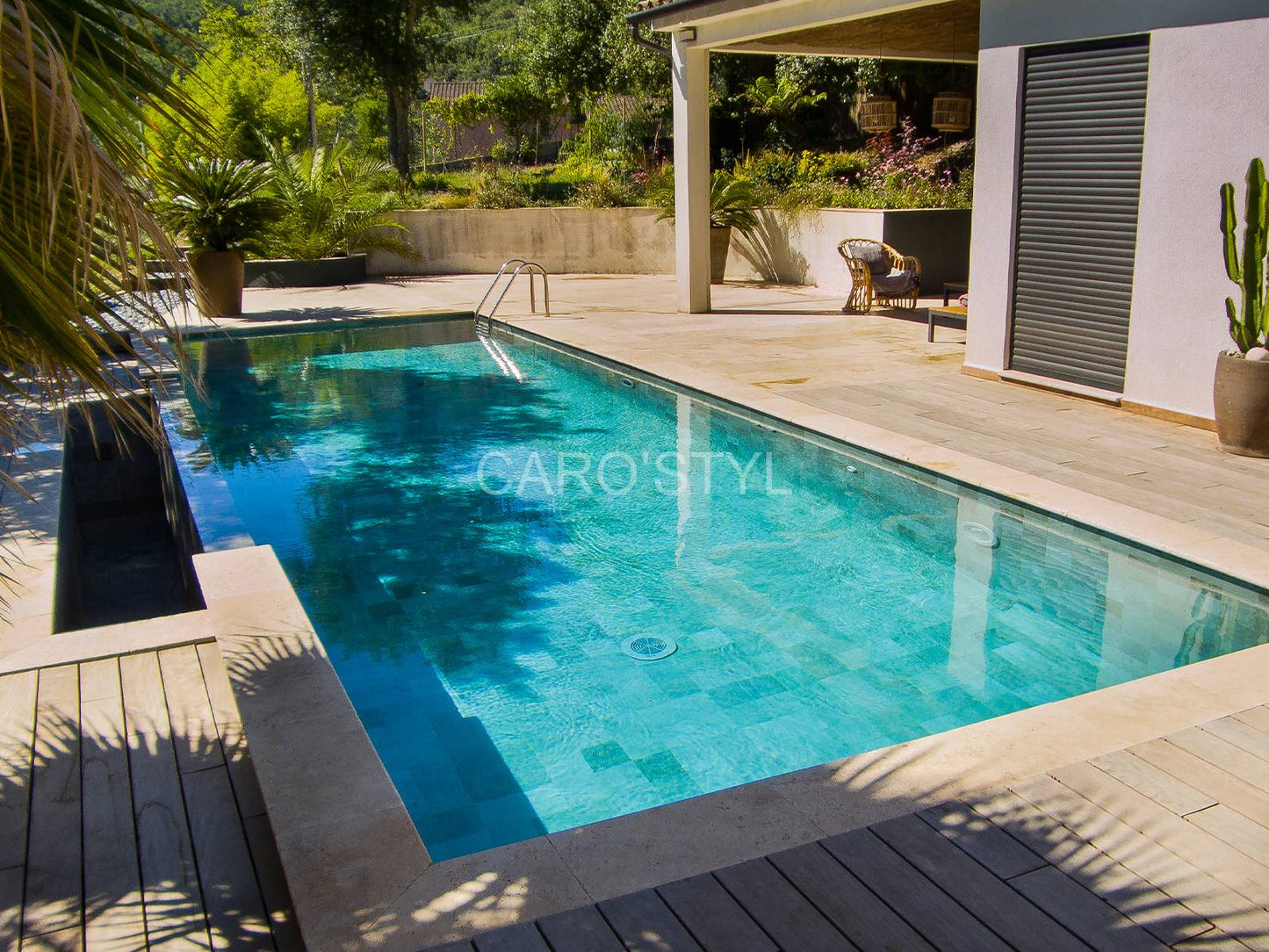 MARGELLE TRAVERTIN BEIGE 3 CM BORD DROIT